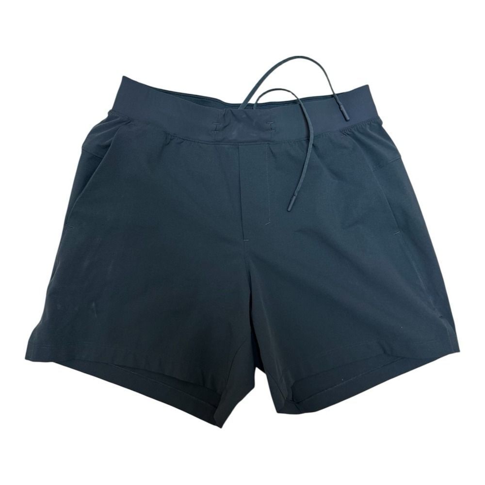 Lululemon Men's Gray 6" Shorts – Size Small – Unlined – Square Size Dot